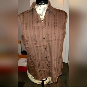 Jessica Brown Button-Up Blouse